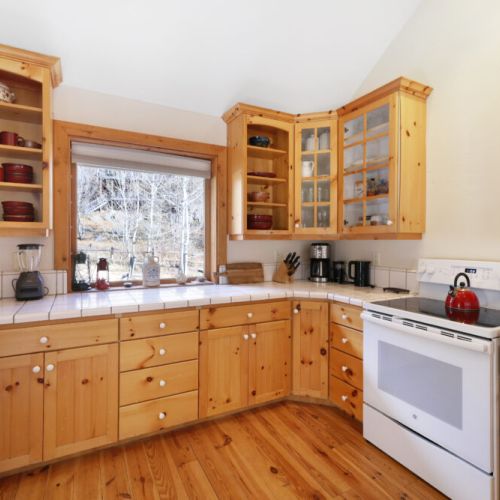 Spacious kitchen - just bring your food.