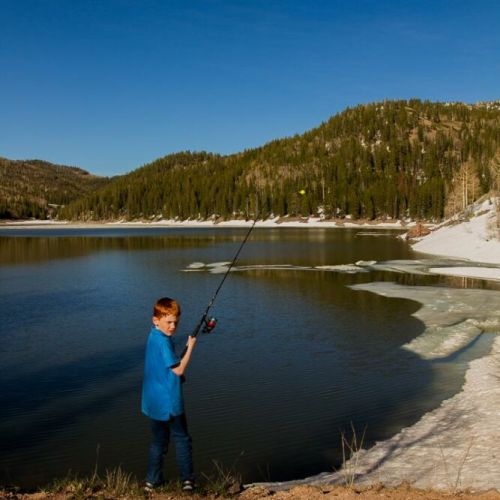 Fishing at Puffer Lake – minutes from Snowflake 15.